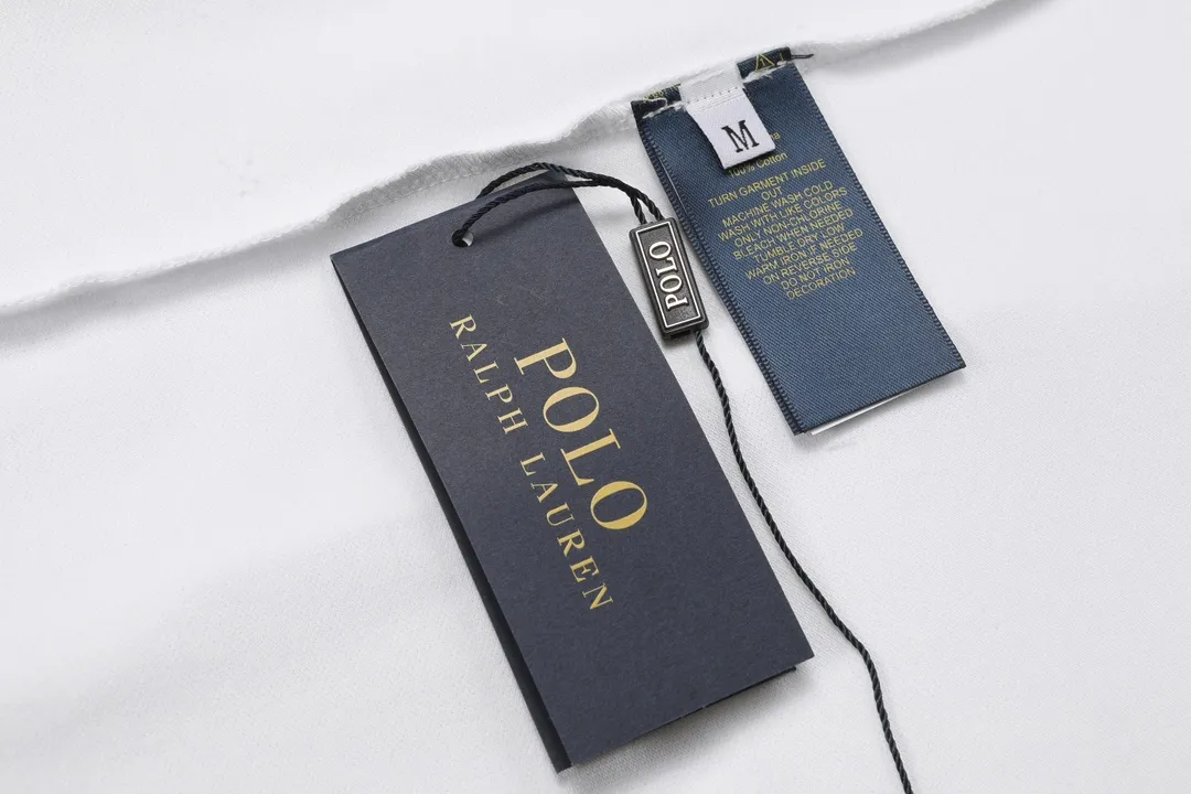 🅿️190 RALPH LAUREN 2025 new style classic polo embroidered little bee logo, same style for men and women, casual polo shirt ·Customized pique cotton fabric ·Imported Tajima machine embroidery technology ·Collar label, hangtag, main mark and three labels complete Color: White Size: M-XXXL